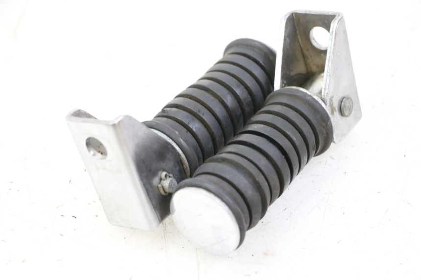 photo de PEDANA POSTERIORE YAMAHA XV VIRAGO 535 (1988 - 2004)