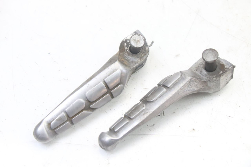 photo de PEDANA ANTERIORE APRILIA RS 50 (1999 - 2005)