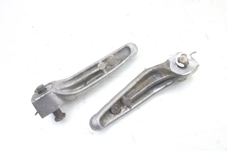 photo de PEDANA ANTERIORE APRILIA RS 50 (1999 - 2005)