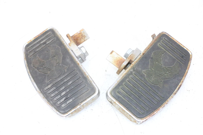 photo de PEDANA ANTERIORE HYOSUNG GV AQUILA 125 (2000 - 2004)