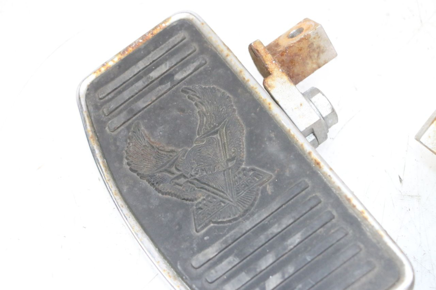 photo de PEDANA ANTERIORE HYOSUNG GV AQUILA 125 (2000 - 2004)