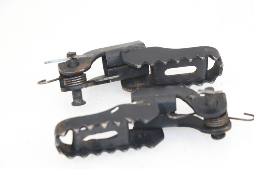 photo de COPPIA PEDANE ANTERIORI KXD DIRT BIKE 607 125 (2014 - 2020)