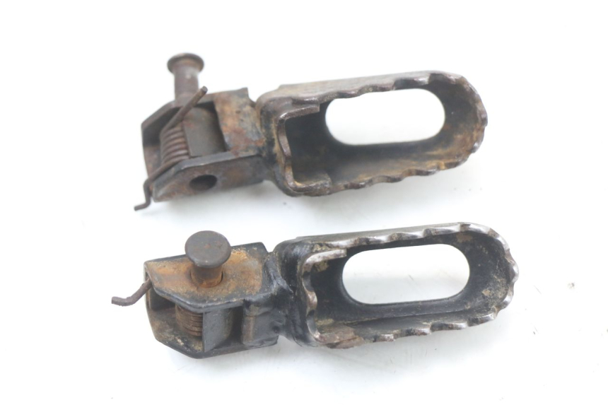photo de PEDANA ANTERIORE YAMAHA DTLC 125 (1982 - 1987)