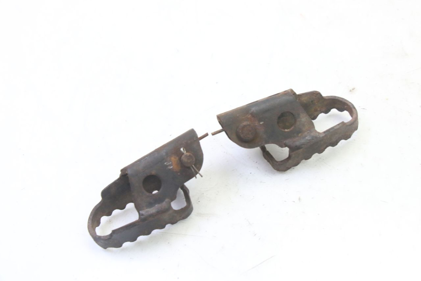 photo de PEDANA ANTERIORE APRILIA ETX 125 (1998 - 2002)