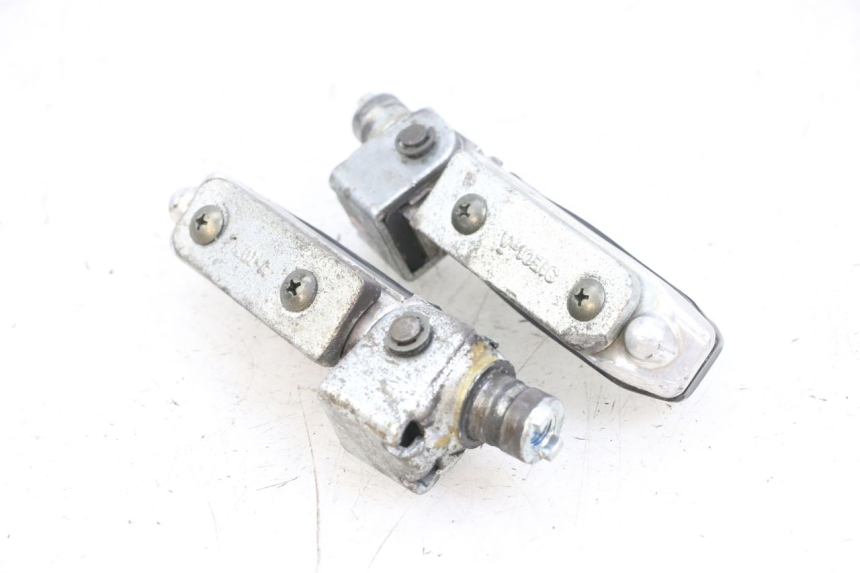 photo de PEDANA ANTERIORE SUZUKI GSF N BANDIT 600 (1996 - 1999) - Zoom sullo stato d'uso