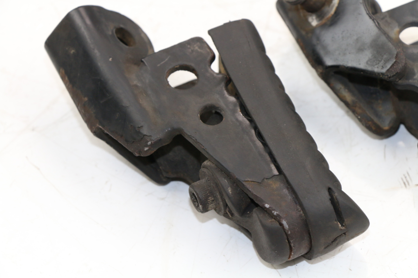 photo de COPPIA PEDANE ANTERIORI HONDA CLR CITYFLY 125 (1998 - 2003)