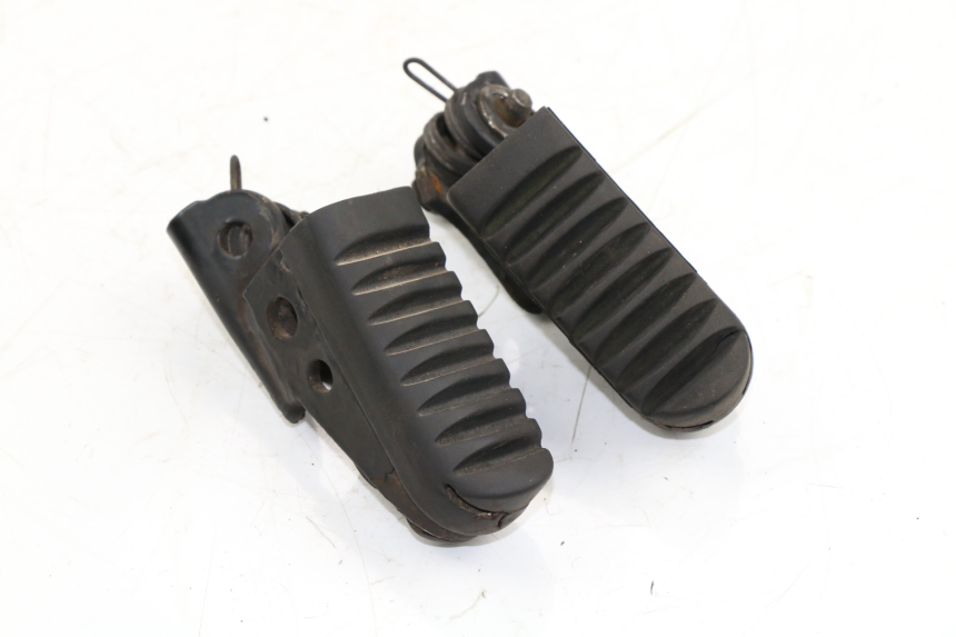 photo de COPPIA PEDANE ANTERIORI HONDA CLR CITYFLY 125 (1998 - 2003)
