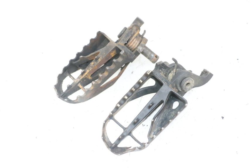 photo de PEDANA ANTERIORE KAWASAKI KX F KXF 450 (2009 - 2011)