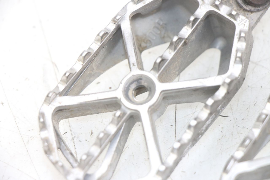 photo de PAIA DI PEDANE ANTERIORI KAWASAKI KXF KX-F 250 (2012 - 2014)
