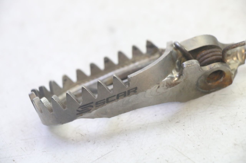 photo de PEDANA ANTERIORE KAWASAKI KXF KX-F 250 (2017 - 2019) - Primo piano tecnico