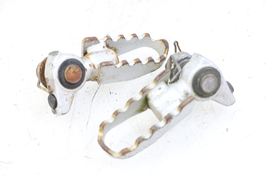 photo de PEDANA ANTERIORE KYMCO STRYKER OFF ROAD 125 (1999 - 2005)