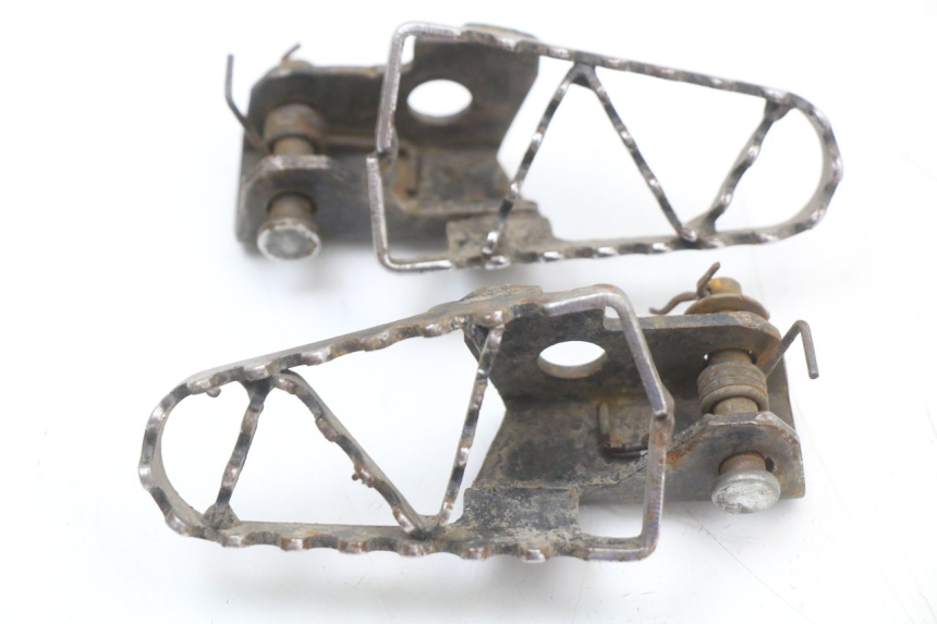 photo de PEDANA ANTERIORE YCF PIT BIKE 125 (2010 - 2018)