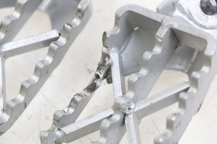 photo de PAIA DI PEDANE ANTERIORI YCF R-START 125