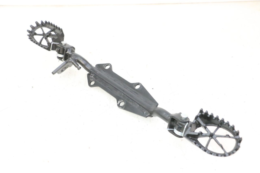 photo de PAIA DI PEDANE ANTERIORI APOLLO RFZ 125