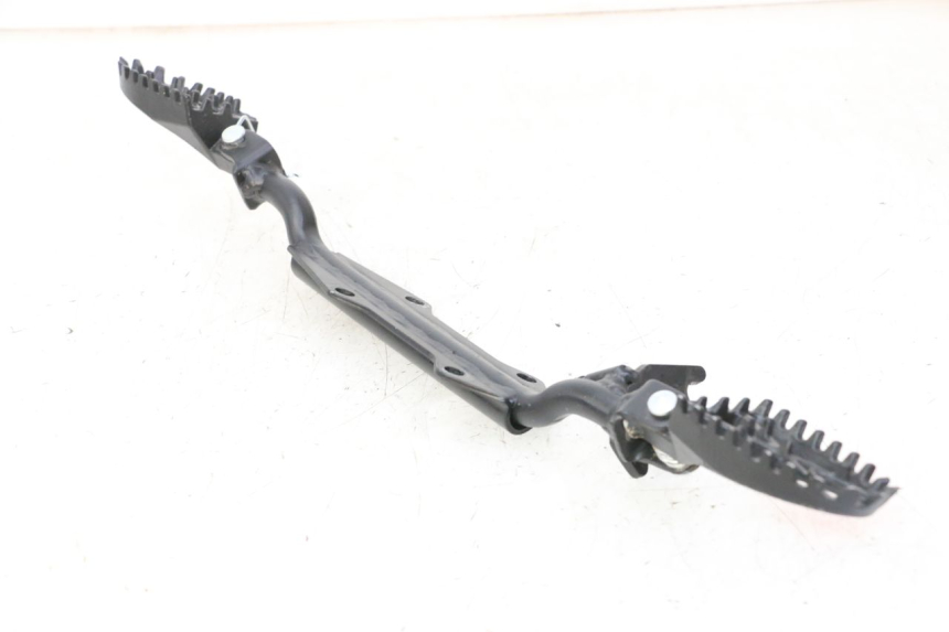 photo de PAIA DI PEDANE ANTERIORI APOLLO RFZ 125