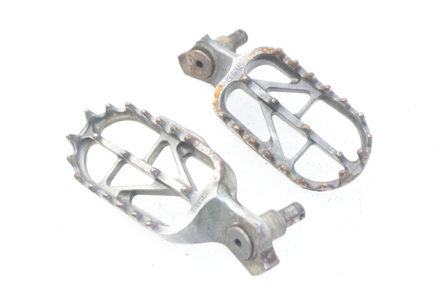 photo de COPPIA PEDANE ANTERIORI SUZUKI RMZ RM-Z 450 (2008 - 2011)