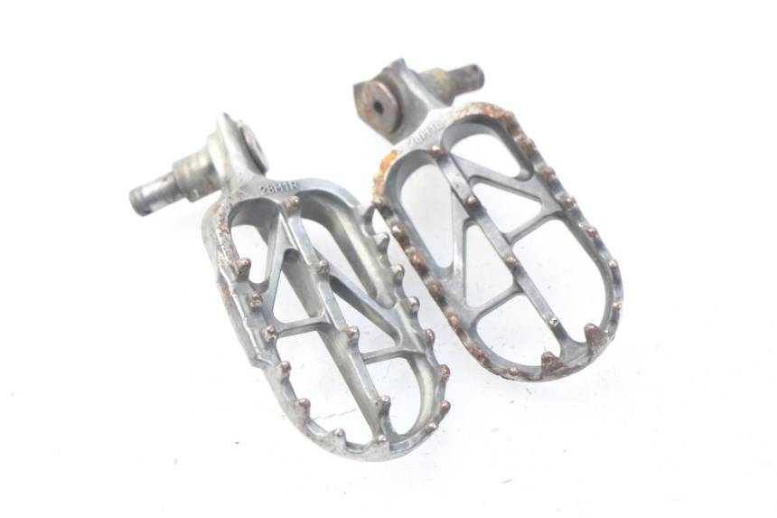 photo de COPPIA PEDANE ANTERIORI SUZUKI RMZ RM-Z 450 (2008 - 2011)