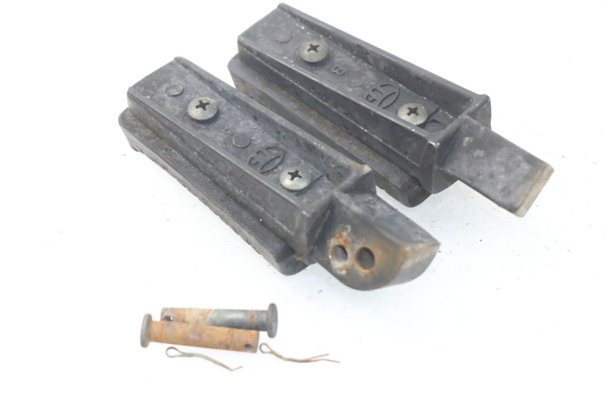 photo de COPPIA PEDANE ANTERIORI MASH SEVENTY FIVE 125 (2013 - 2021) - Dettaglio del componente