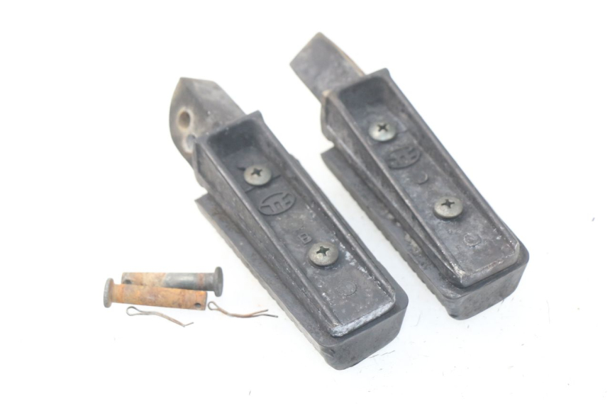 photo de COPPIA PEDANE ANTERIORI MASH SEVENTY FIVE 125 (2013 - 2021) - Zoom sullo stato d'uso