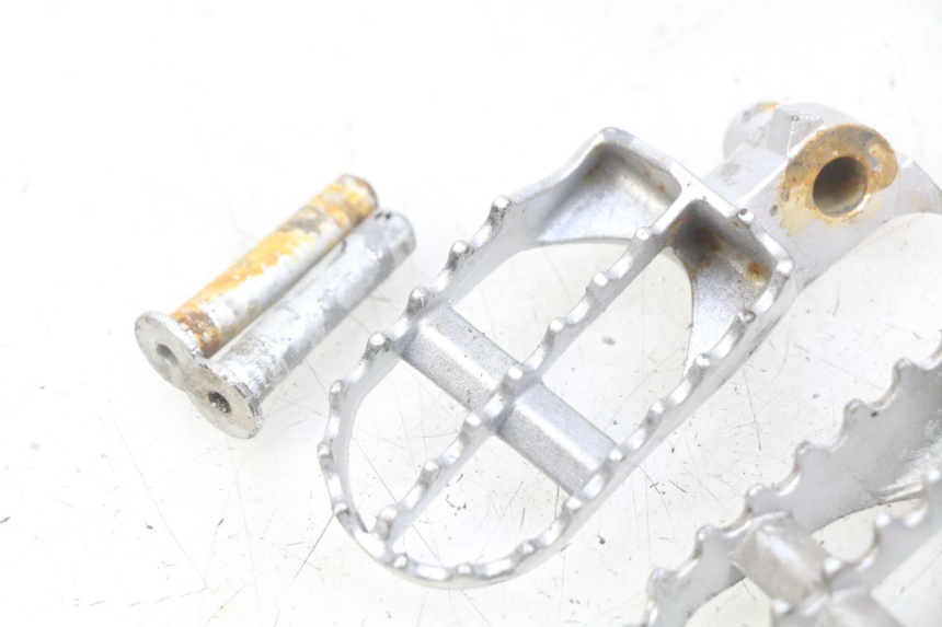 photo de PAIA DI PEDANE ANTERIORI GAS-GAS SM ROOKIE 50 (2001 - 2005)