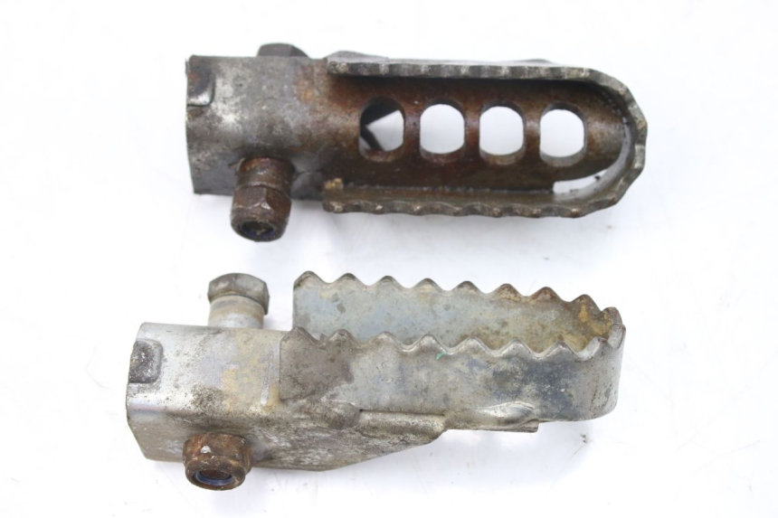 photo de PAIA DI PEDANE ANTERIORI GILERA SMT SUPERMOTARD 50 (2009 - 2017)