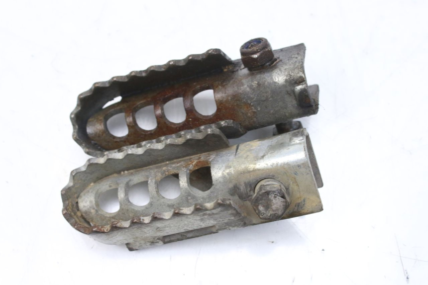 photo de PAIA DI PEDANE ANTERIORI GILERA SMT SUPERMOTARD 50 (2009 - 2017)