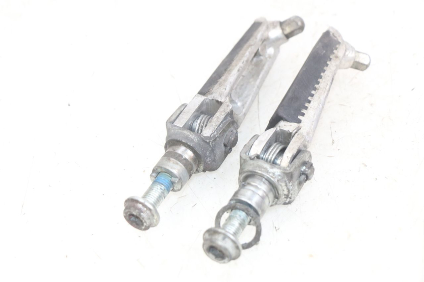 photo de PAIA DI PEDANE ANTERIORI SUZUKI SV N 650 (1999 - 2002)