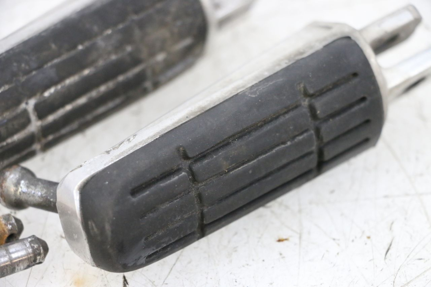 photo de PEDANA ANTERIORE YAMAHA TDM ABS 900 (2002 - 2014) - Ricambio usato controllato