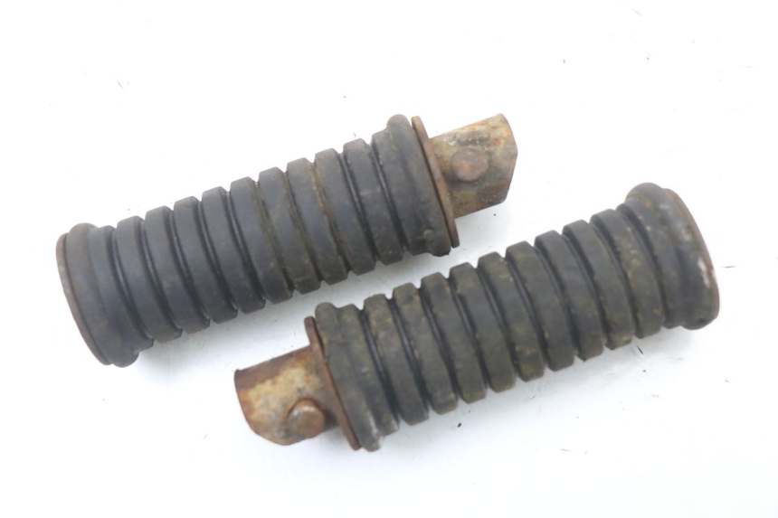 photo de PEDANA ANTERIORE SUZUKI TS X 80 (1984 - 1988)