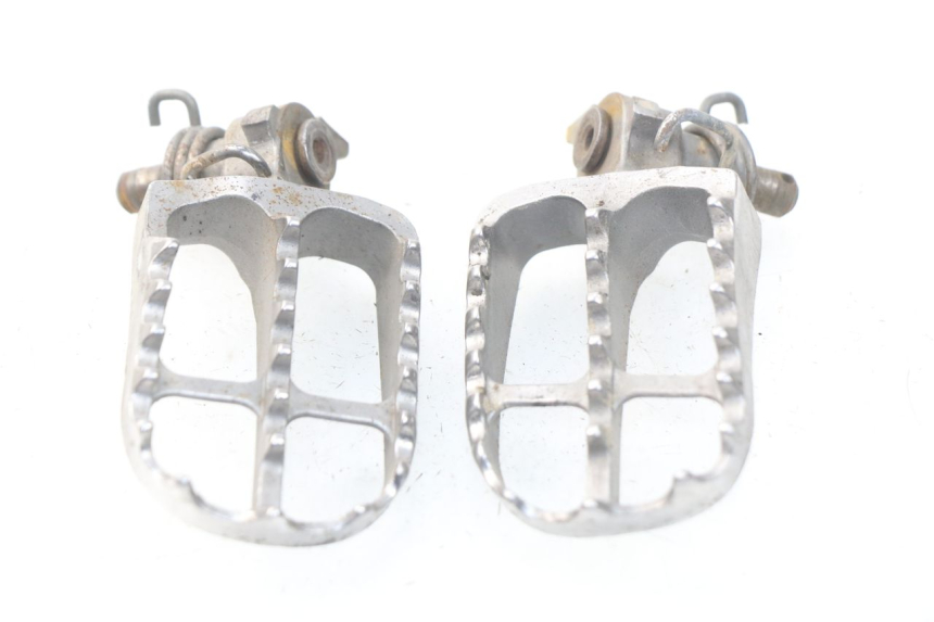 photo de PEDANA ANTERIORE YAMAHA YZ-F YZF 250 (2014 - 2018)