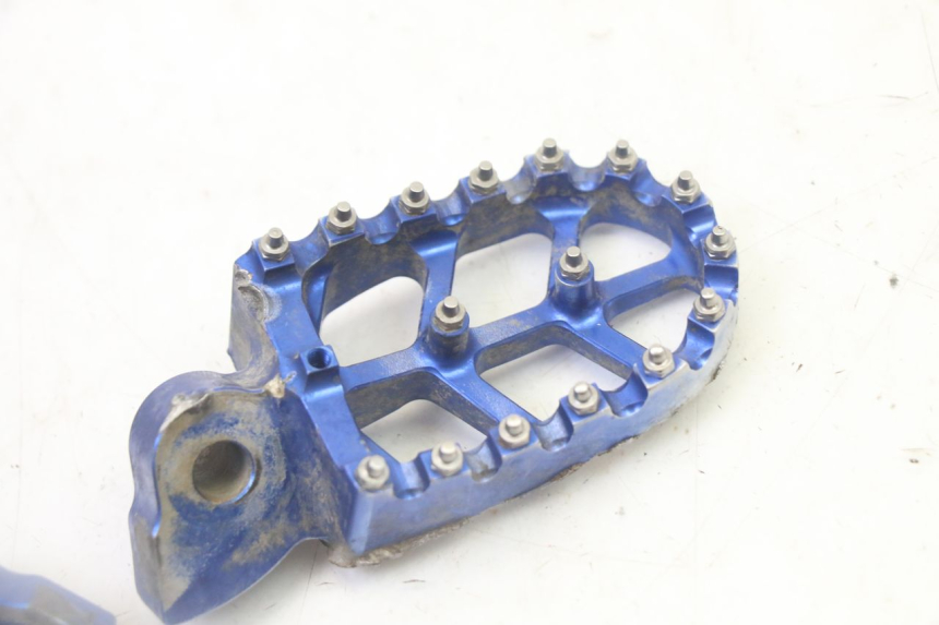 photo de PEDANA ANTERIORE YAMAHA YZ-F YZF 250 (2014 - 2018)