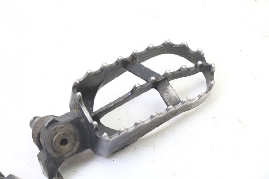 photo de COPPIA PEDANE ANTERIORI YAMAHA YZ 85 (2002 - 2018)