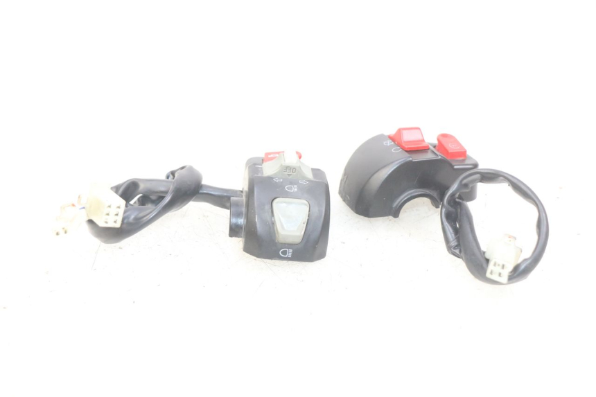 photo de PAIO DI COMANDI GUIDATA KSR PANDORA 4T 50 (2018 - 2023) - Primo piano tecnico