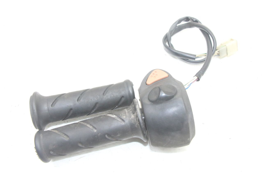 photo de COMMUTATORI PEUGEOT SATELIS COMPRESSOR K15 125 (2006 - 2009)