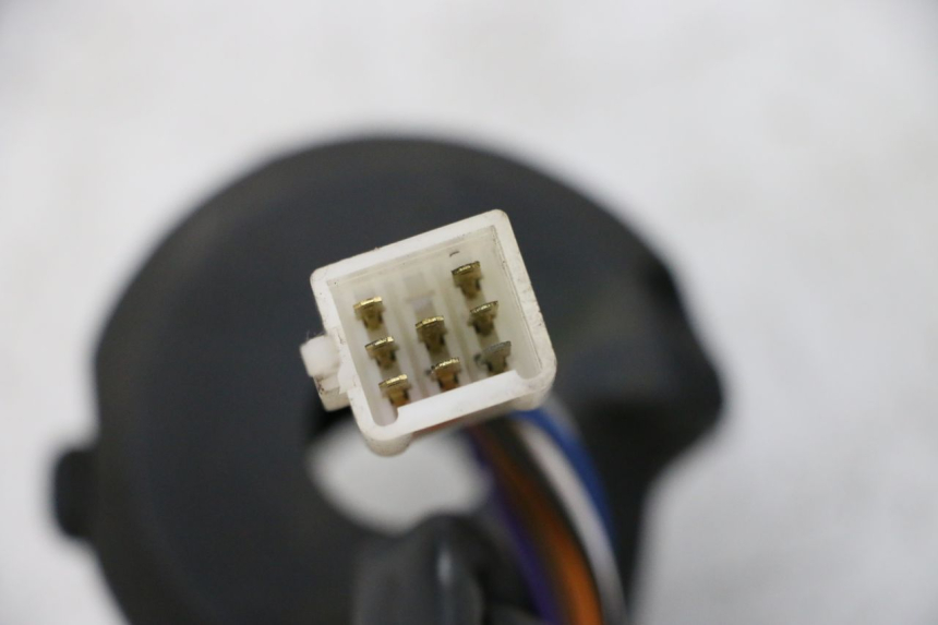 photo de COMMUTATORI PEUGEOT SATELIS 125 (2013 - 2018) - Zoom sullo stato d'uso