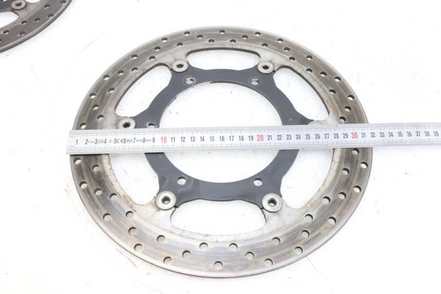 photo de COPPIA DISCHI FRENO ANTERIORI YAMAHA FJR ABS 1300 (2006 - 2012) - Primo piano tecnico