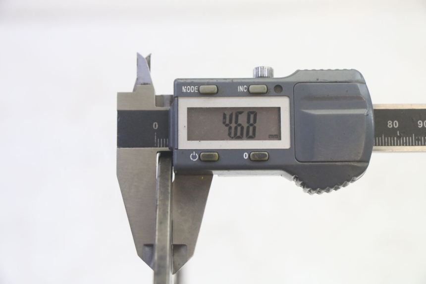 photo de COPPIA DISCO FRENO ANTERIORE KAWASAKI GPZ RX 1000 (1986 - 1988) - Caratteristiche distintive