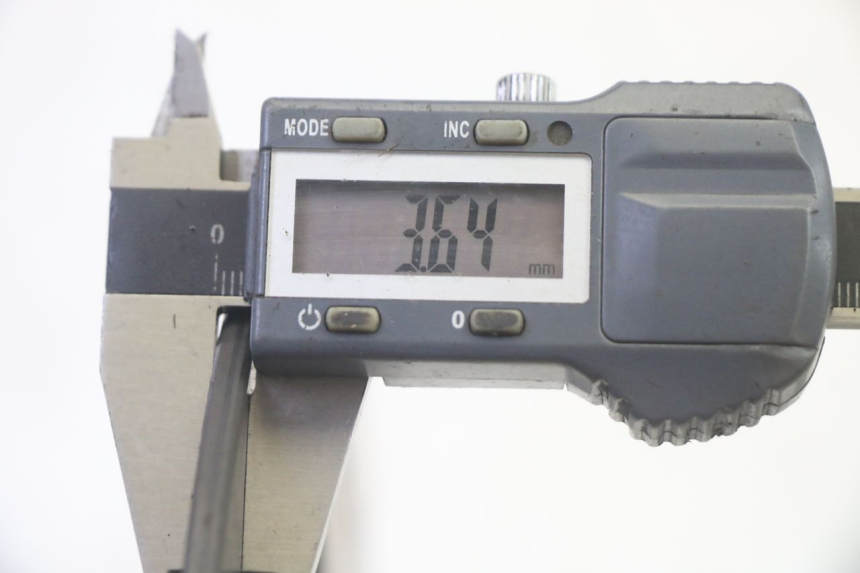 photo de COPPIA DISCO FRENO ANTERIORE PIAGGIO MP3 500 (2016 - 2018) - Stato della superficie e materiale