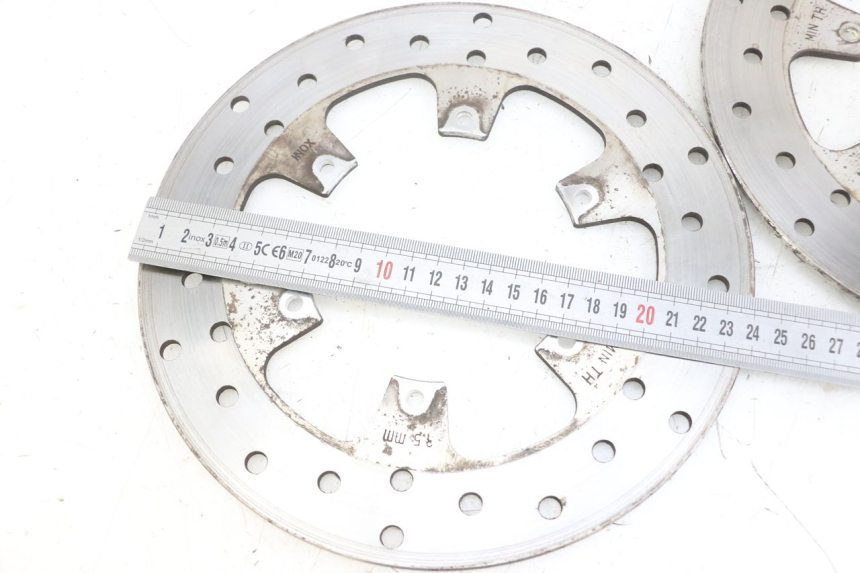 photo de COPPIA DISCO FRENO ANTERIORE PIAGGIO MP3 RL 250 (2007 - 2010) - Primo piano tecnico