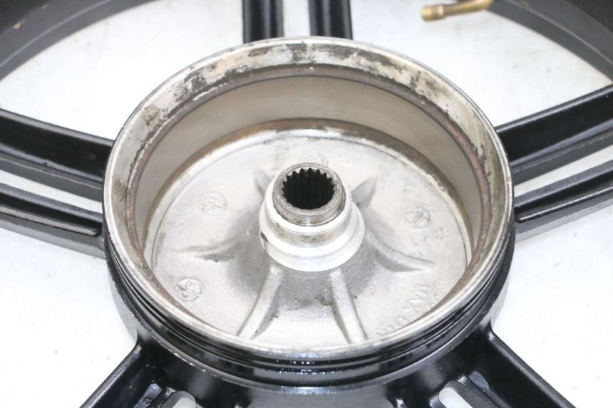 photo de COPPIA CERCHI KYMCO AGILITY 16+ 4T 50 (2018 - 2023) - Zoom sui componenti