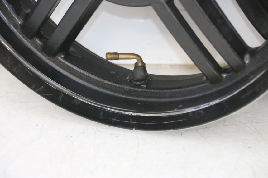 photo de COPPIA CERCHI KYMCO AGILITY 16+ 4T 50 (2018 - 2023) - Angolazione alternativa