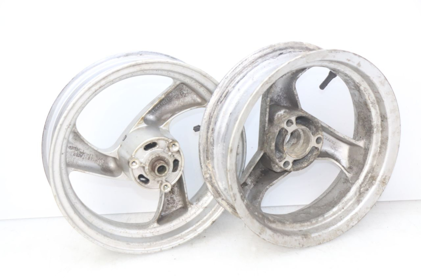 photo de COPPIA CERCHI PEUGEOT ELYSTAR 50 (2002 - 2014)