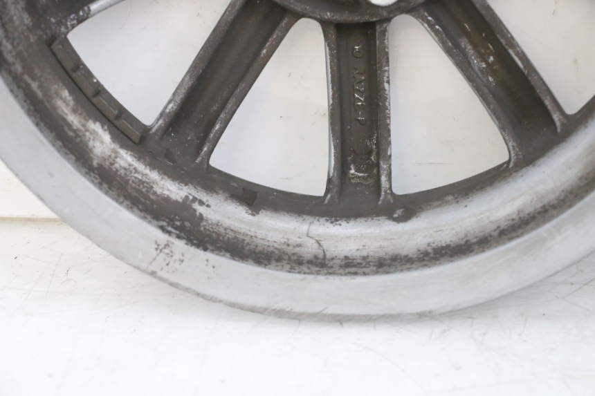 photo de COPPIA CERCHI PIAGGIO MP3 RL 250 (2007 - 2010) - Primo piano ad alta risoluzione