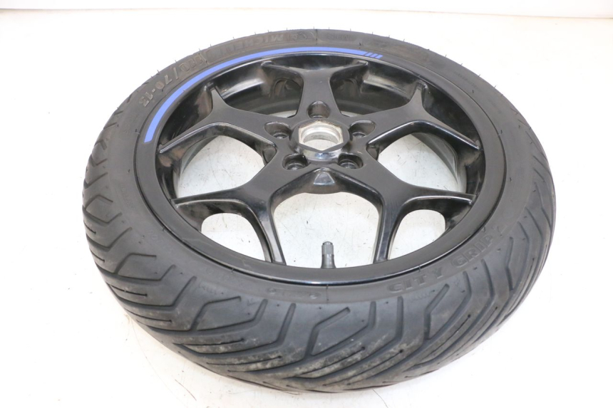 photo de COPPIA CERCHI PIAGGIO MP3 500 (2016 - 2018) - Dettagli dei punti di fissaggio