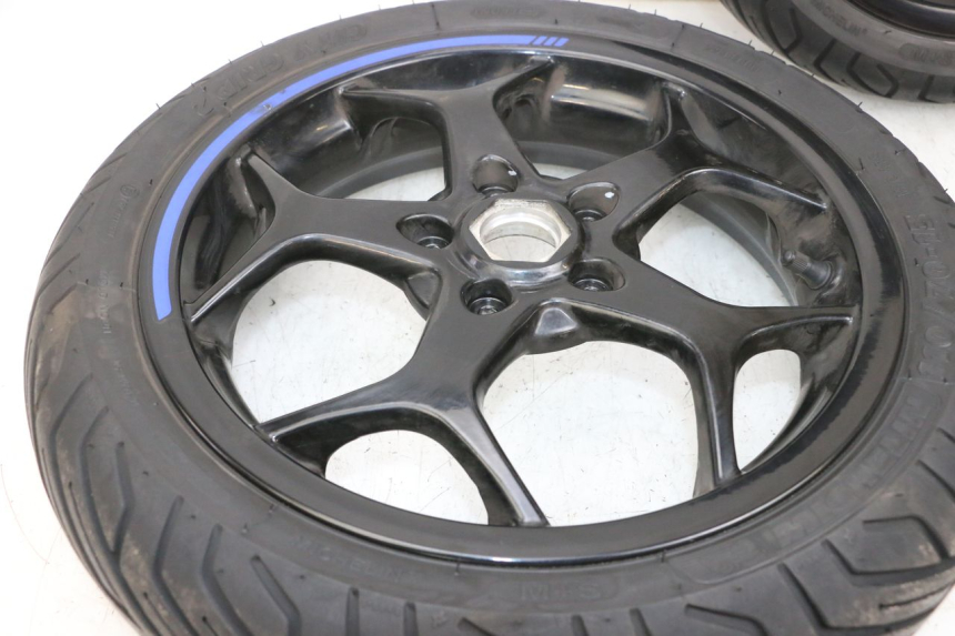 photo de COPPIA CERCHI PIAGGIO MP3 500 (2016 - 2018) - Ricambio usato controllato