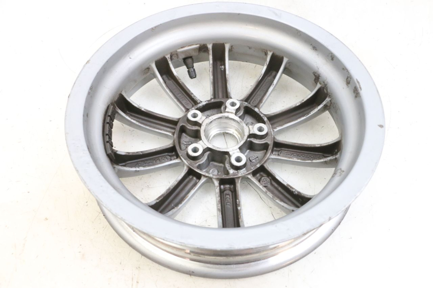 photo de COPPIA CERCHI PIAGGIO MP3 RL 250 (2007 - 2010) - Caratteristiche distintive