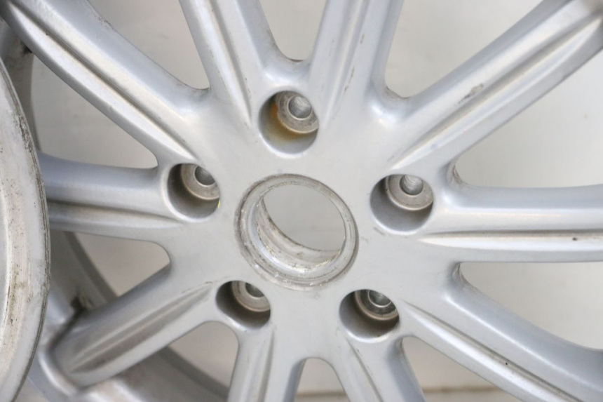 photo de COPPIA CERCHI PIAGGIO MP3 RL 250 (2007 - 2010) - Zoom sullo stato d'uso