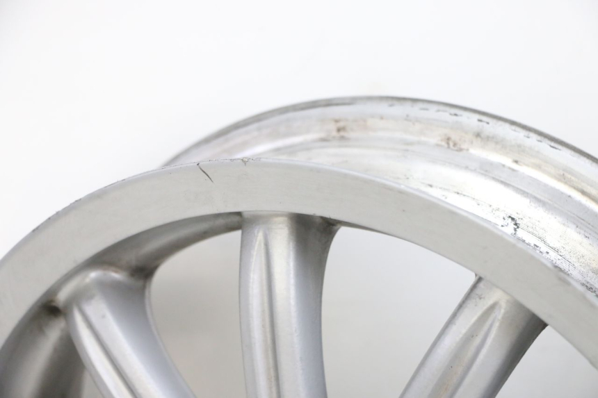 photo de COPPIA CERCHI PIAGGIO MP3 RL 250 (2007 - 2010) - Dettagli dei punti di fissaggio