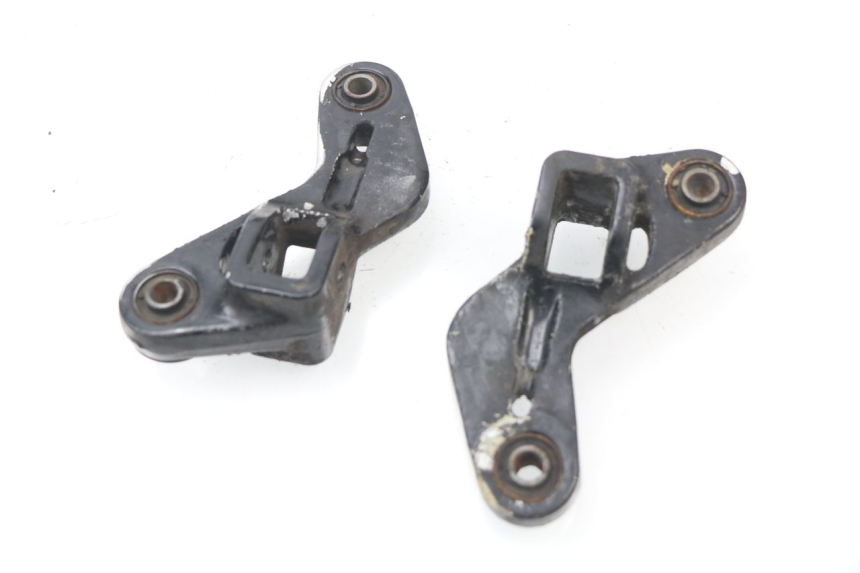 photo de Coppia di piastre poggiapiedi anteriori SUZUKI GSXF GSX F 600 (1988 - 1997)