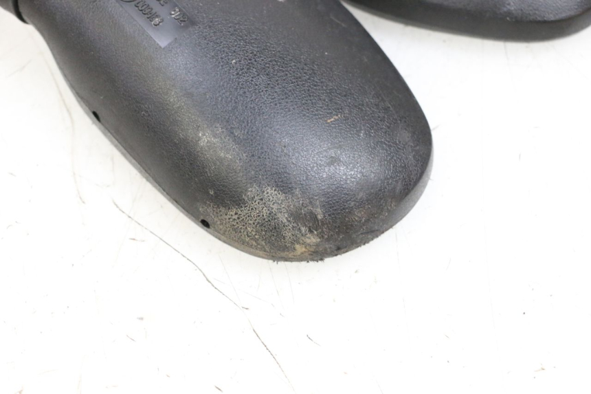 photo de SPECCHI MBK FLAME X 125 (2007 - 2016) - Dettagli dei punti di fissaggio